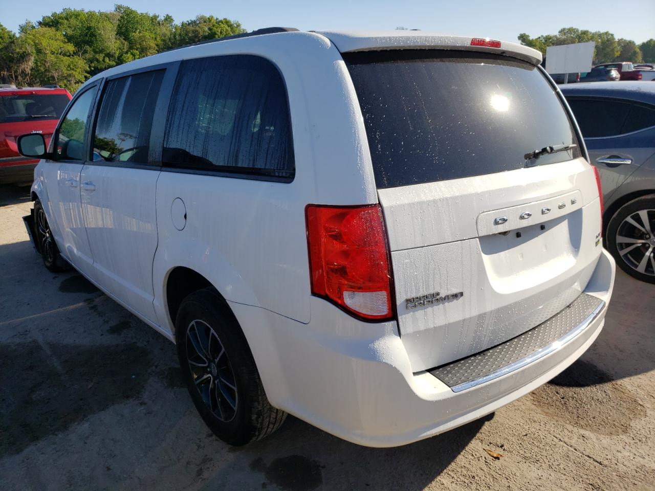 Photo 3 from auction – 2018 DODGE GRAND CARA with VIN 2C4RDGEG7JR345883