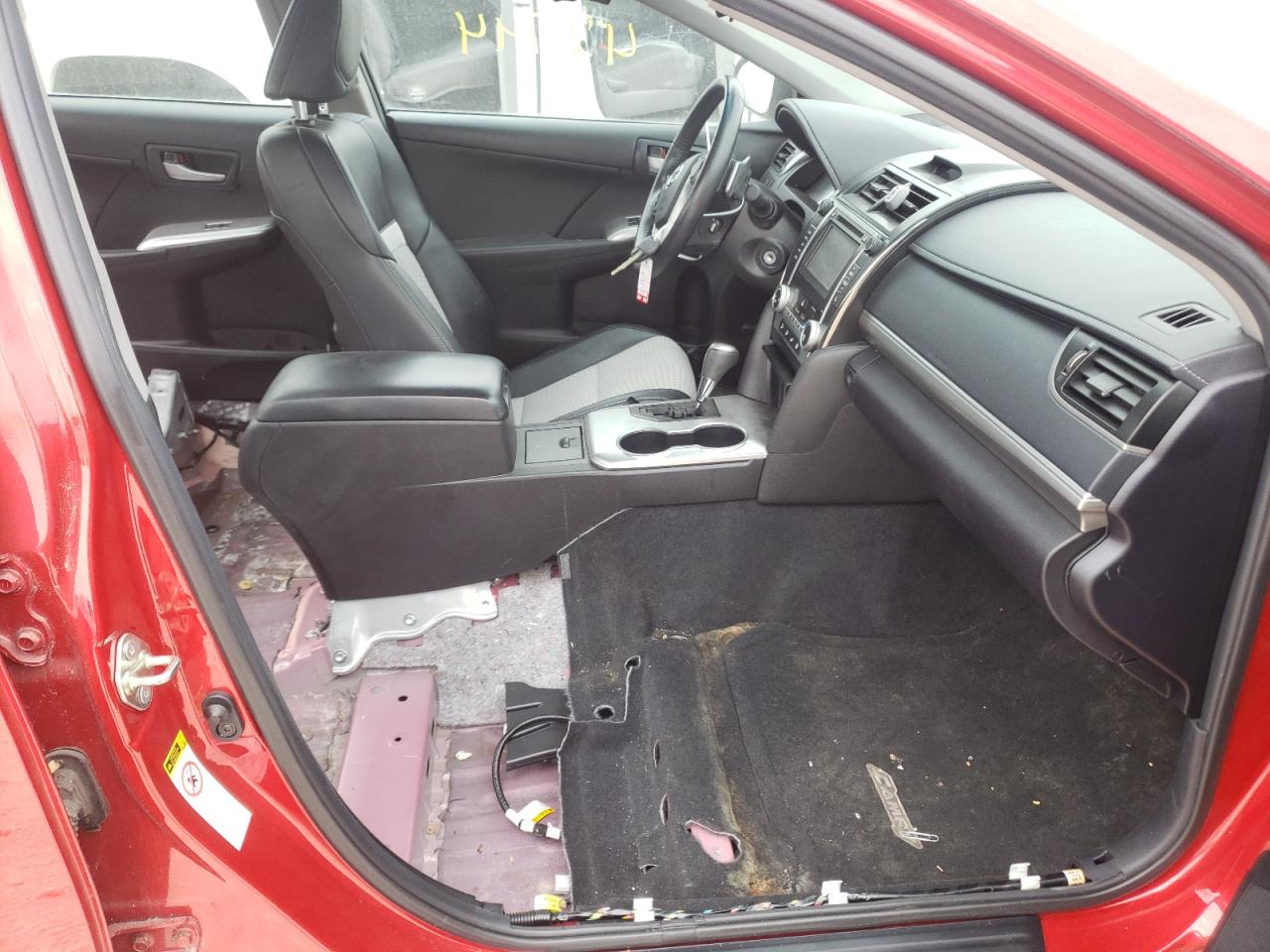 Photo 5 from auction – 2014 TOYOTA CAMRY L with VIN 4T1BF1FKXEU777710