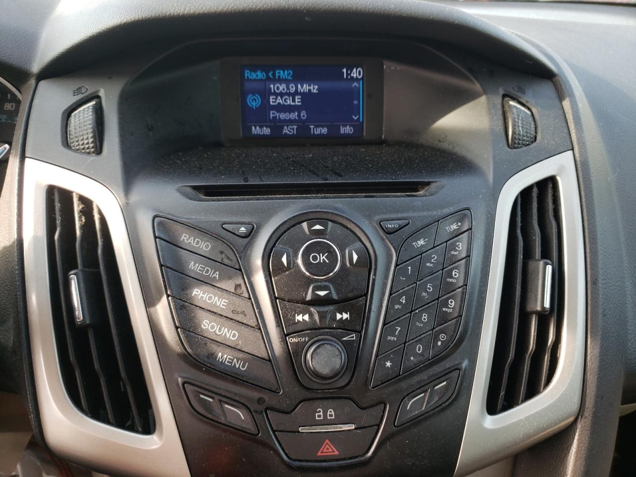 Photo 9 from auction – 2014 FORD FOCUS SE with VIN 1FADP3K27EL159431