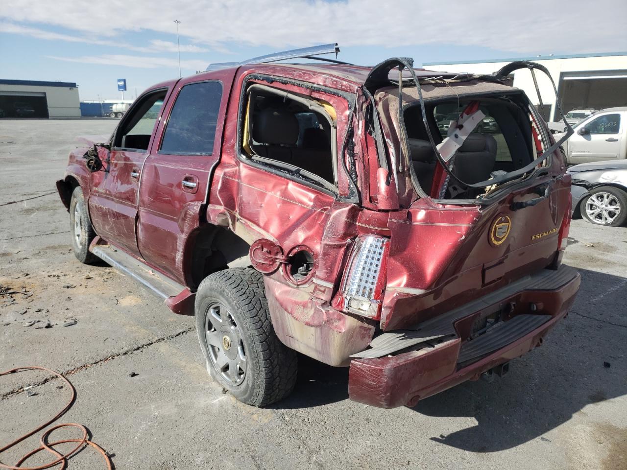 Photo 3 from auction – 2002 CADILLAC ESCALADE L with VIN 1GYEK63N62R157311