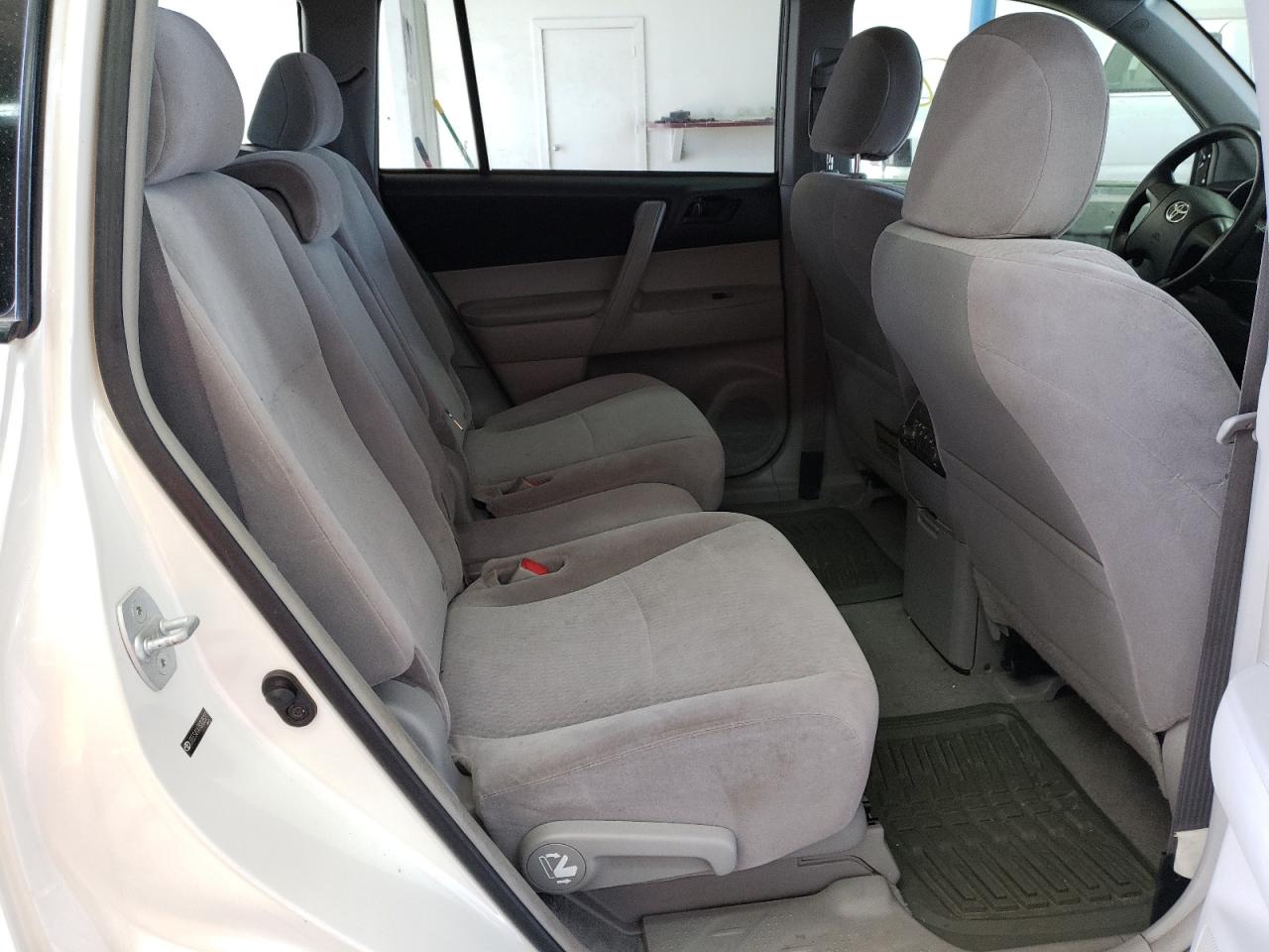 Photo 6 from auction – 2008 TOYOTA HIGHLANDER with VIN JTEES41A782035273