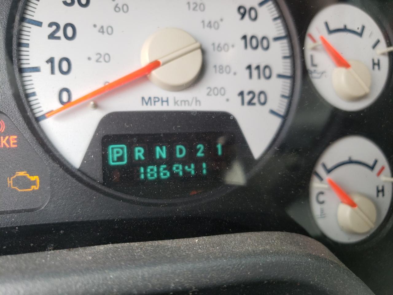 Photo 8 from auction – 2006 DODGE RAM 1500 S with VIN 1D7HU18N06J213102