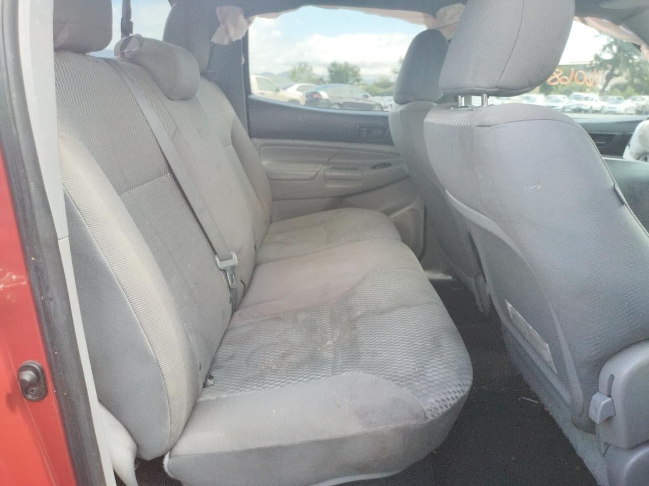Photo 6 from auction – 2014 TOYOTA TACOMA DOU with VIN 5TFJX4CN5EX046291