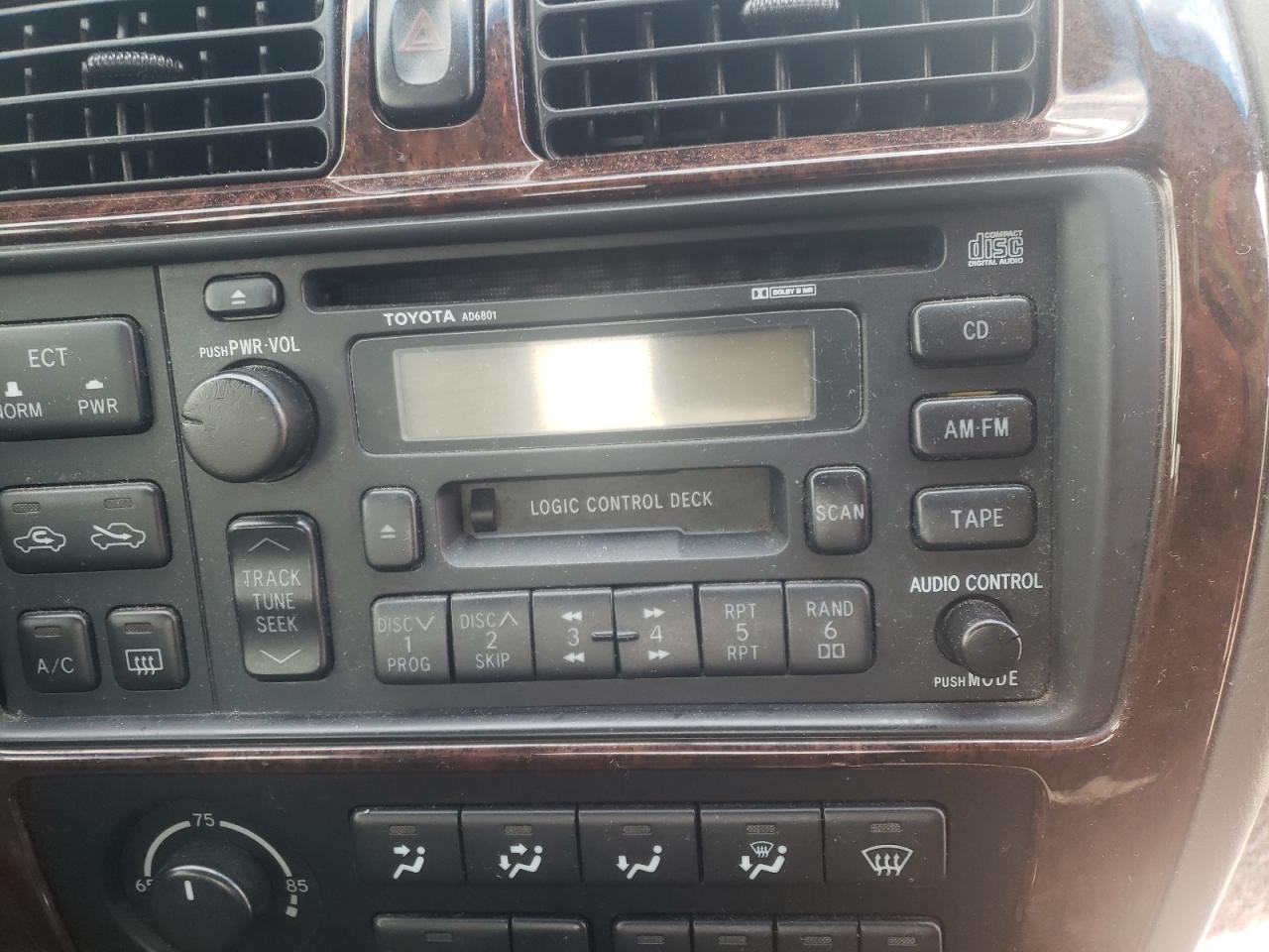 Photo 9 from auction – 1999 TOYOTA AVALON with VIN 4T1BF18B2XU331566