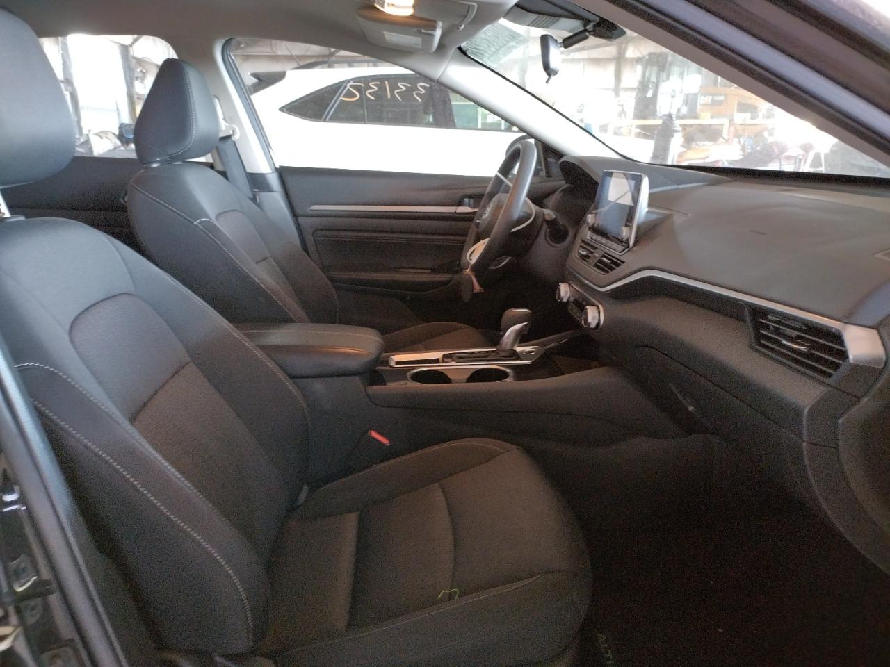 Photo 5 from auction – 2021 NISSAN ALTIMA SV with VIN 1N4BL4DV2MN364173