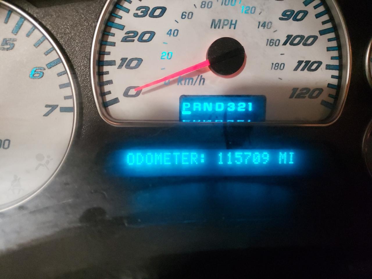 Photo 8 from auction – 2004 GMC ENVOY with VIN 1GKDT13S542393519