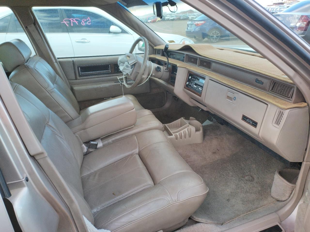 Photo 5 from auction – 1991 CADILLAC DEVILLE with VIN 1G6CD53B1M4293064