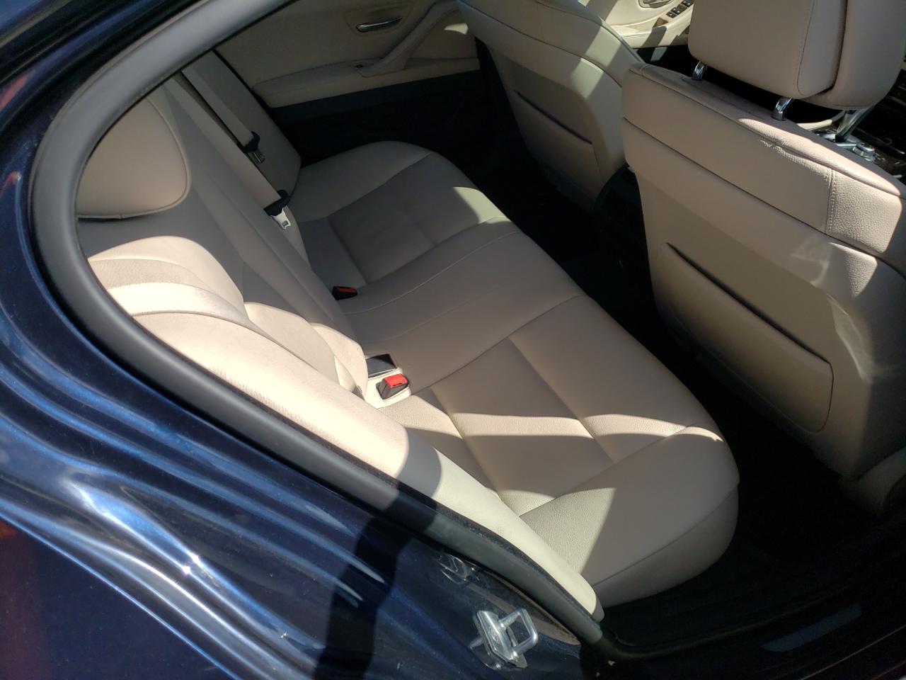 Photo 6 from auction – 2012 BMW 528 XI with VIN WBAXH5C50CDW09286