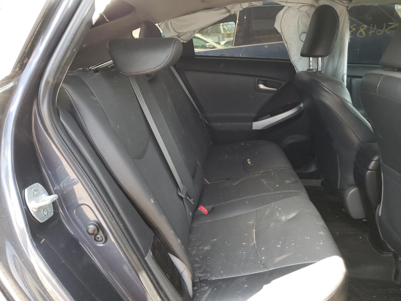 Photo 6 from auction – 2013 TOYOTA PRIUS with VIN JTDKN3DU7D1616593
