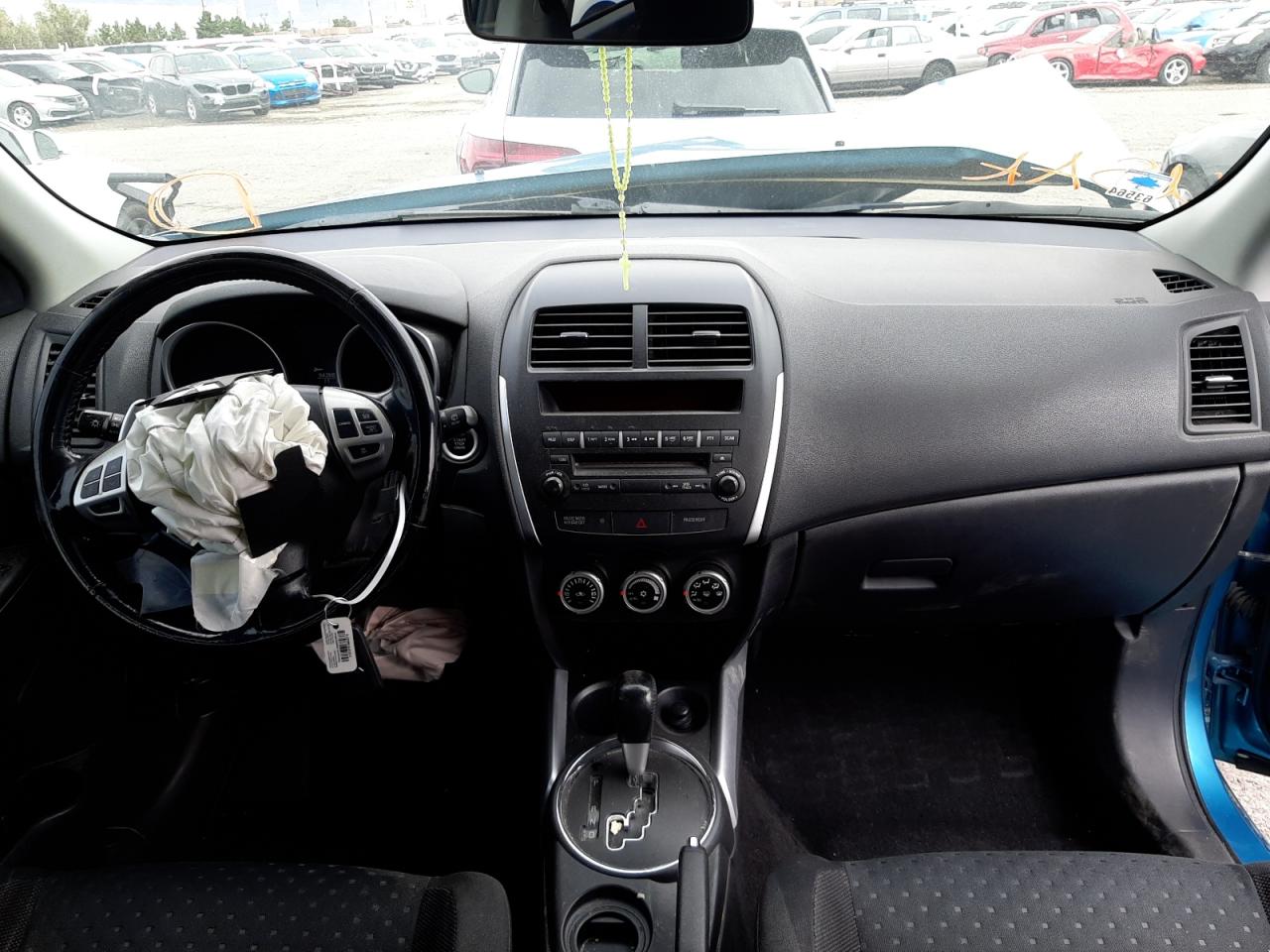 Photo 9 from auction – 2011 MITSUBISHI OUTLANDER with VIN JA4AP4AUXBZ005238