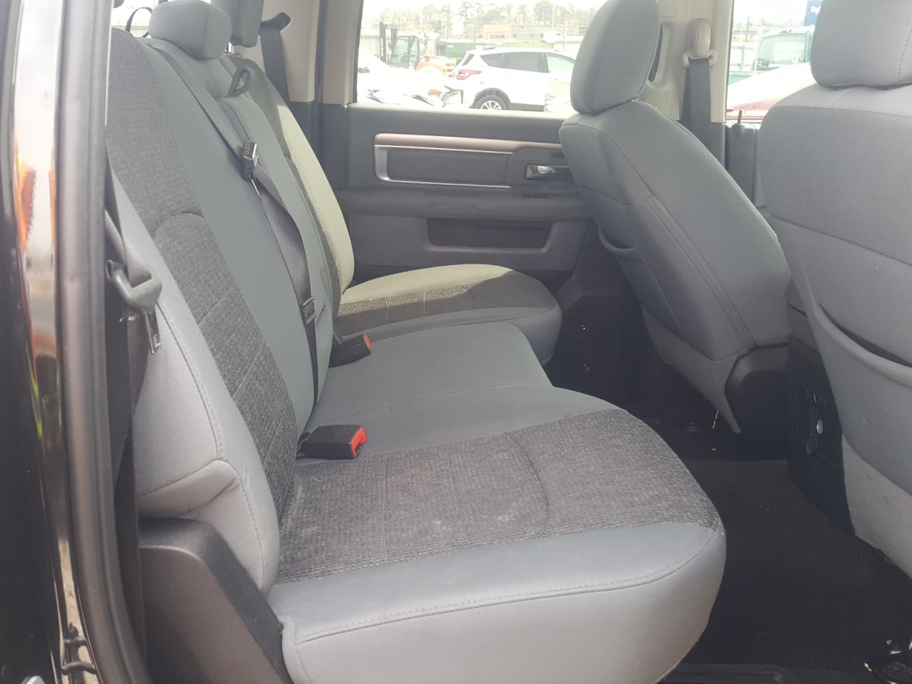 Photo 6 from auction – 2017 RAM 1500 SLT with VIN 3C6RR7LT5HG660433