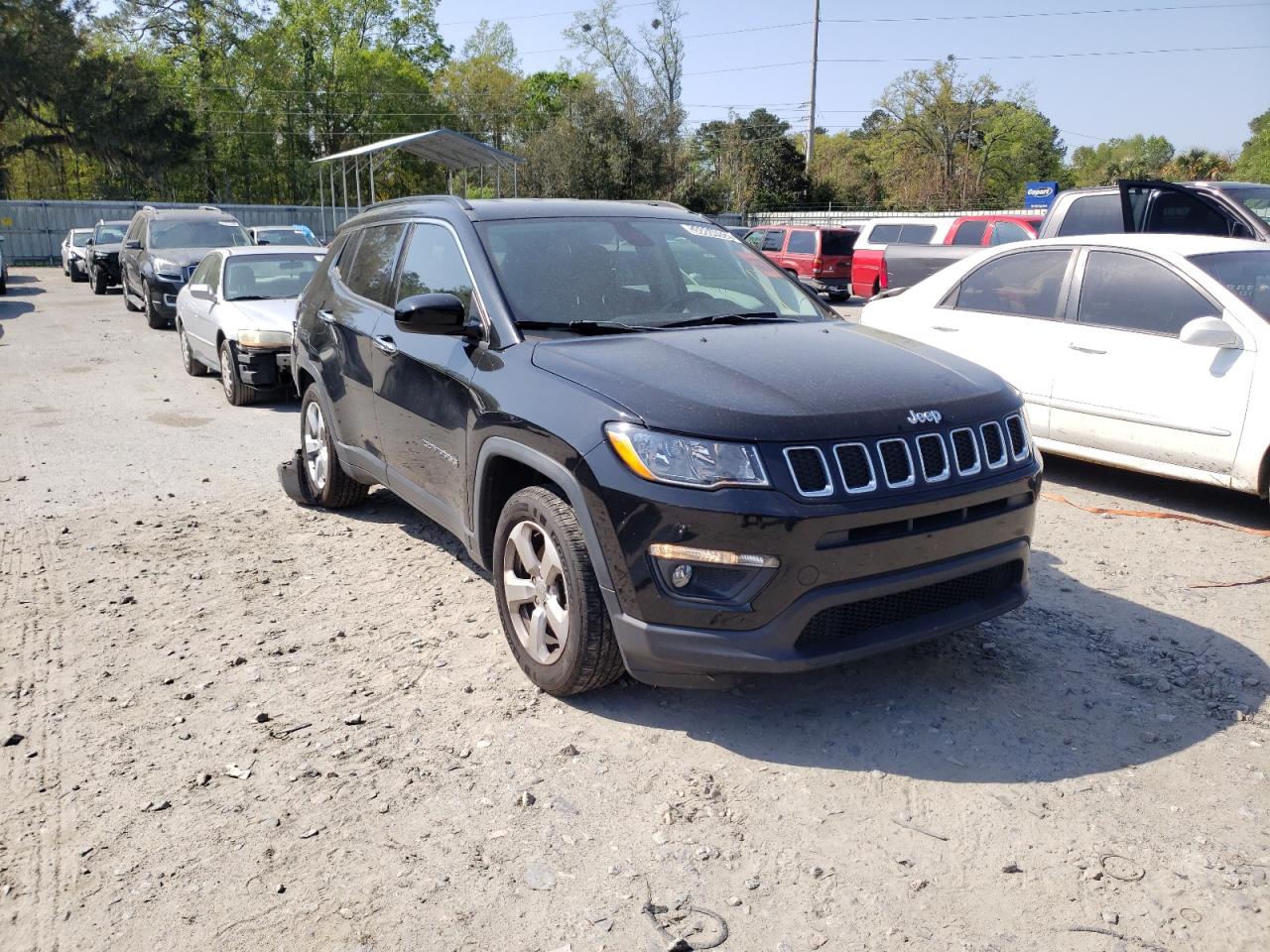 JEEP COMPASS LA 2018 with VIN 3C4NJCBB7JT108722 - Photo from auction