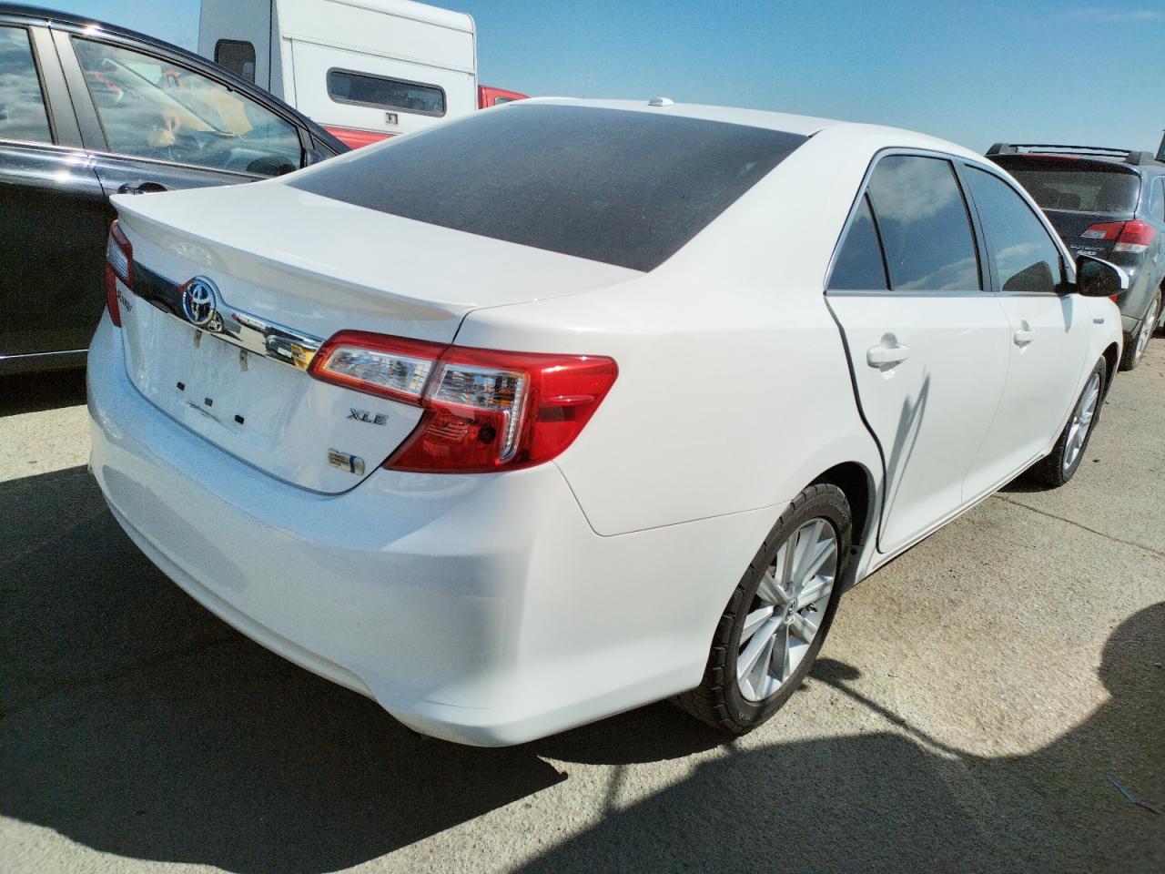 Photo 4 from auction – 2012 TOYOTA CAMRY HYBR with VIN 4T1BD1FK7CU026017