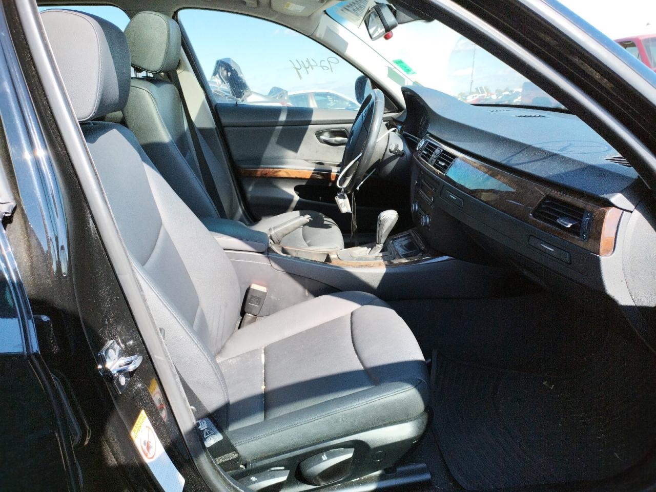 Photo 5 from auction – 2009 BMW 328 I SULE with VIN WBAPH53549A434535