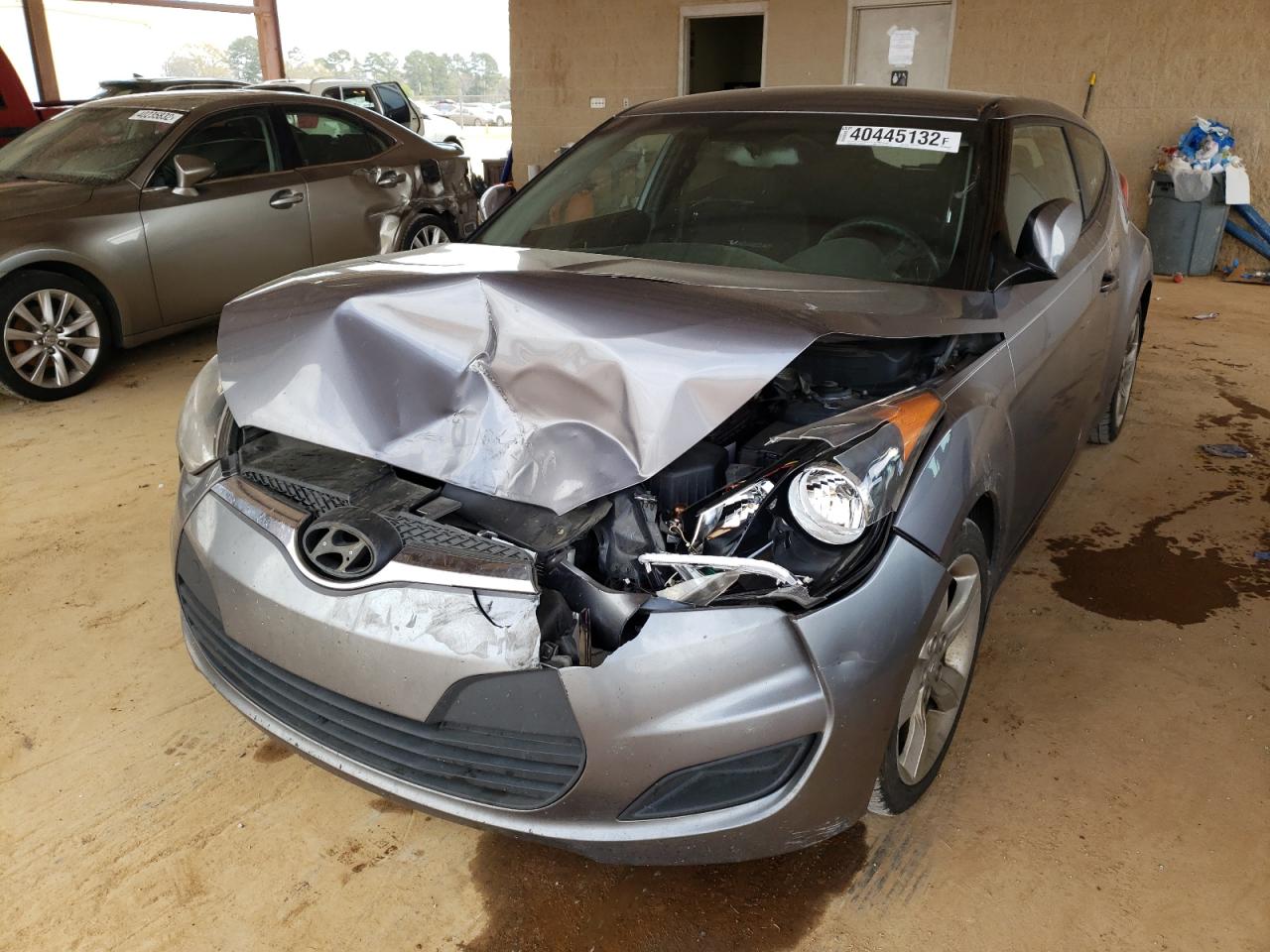 Photo 2 from auction – 2012 HYUNDAI VELOSTER with VIN KMHTC6AD6CU078557