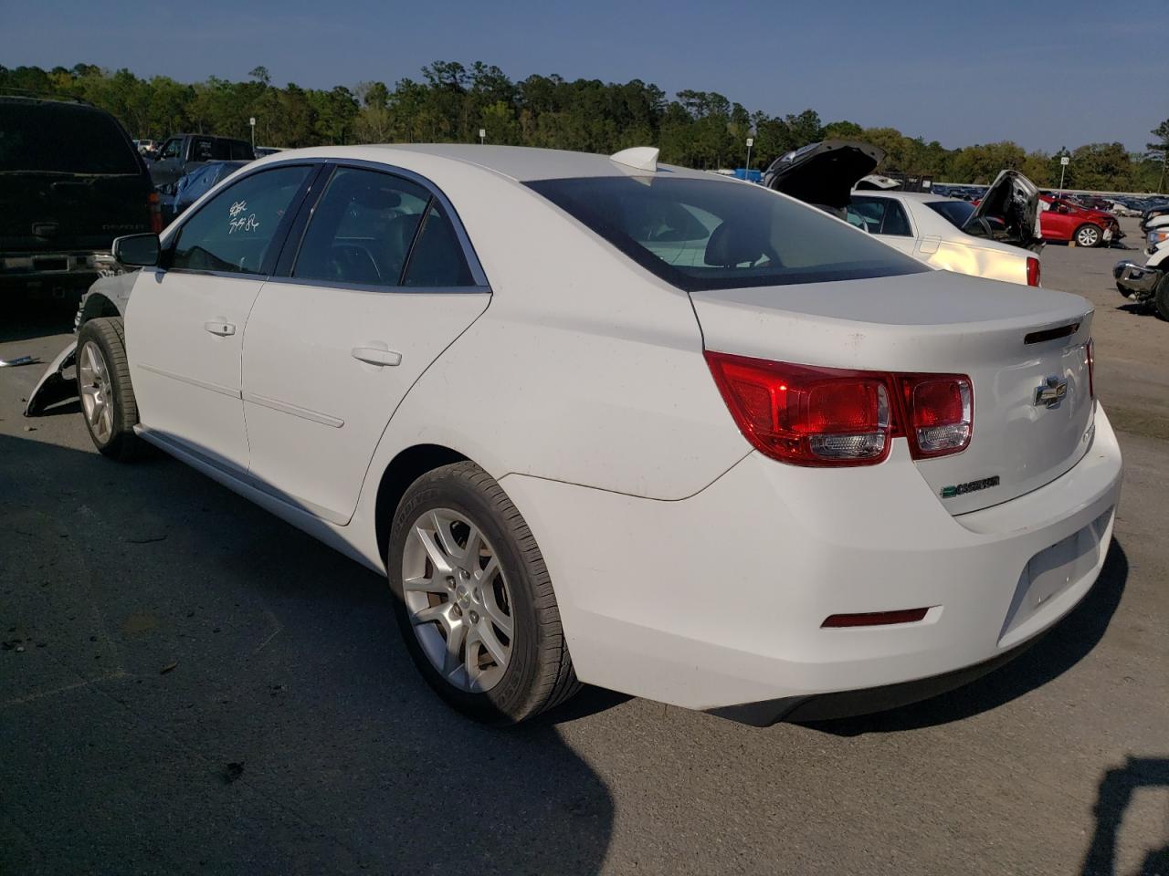 Photo 3 from auction – 2015 CHEVROLET MALIBU 1LT with VIN 1G11C5SLXFF249842