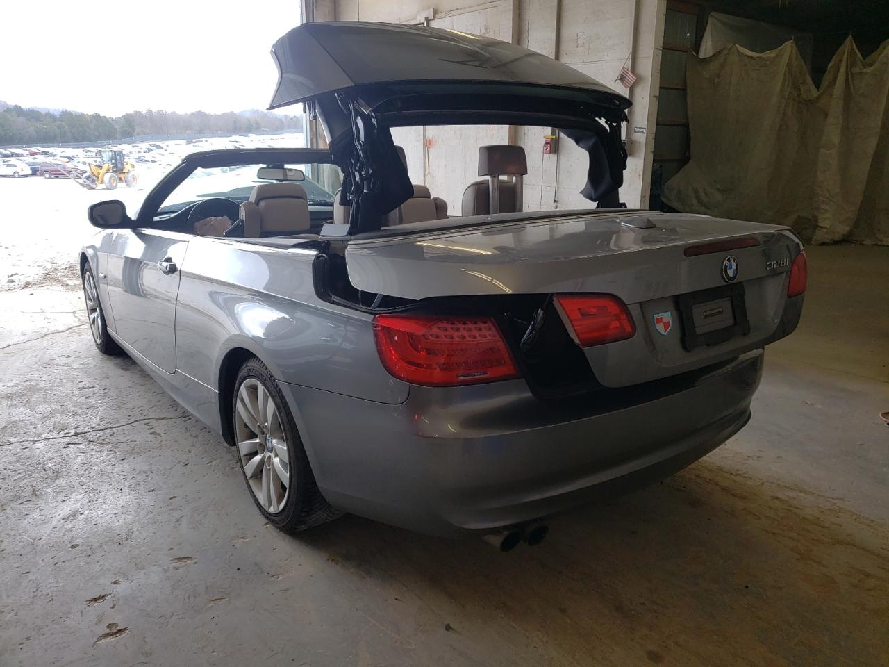 Photo 3 from auction – 2011 BMW 328 I with VIN WBADW3C59BE537400