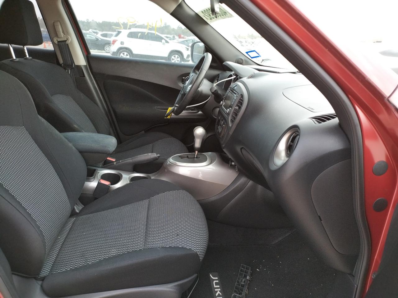 Photo 5 from auction – 2015 NISSAN JUKE S with VIN JN8AF5MR1FT501936