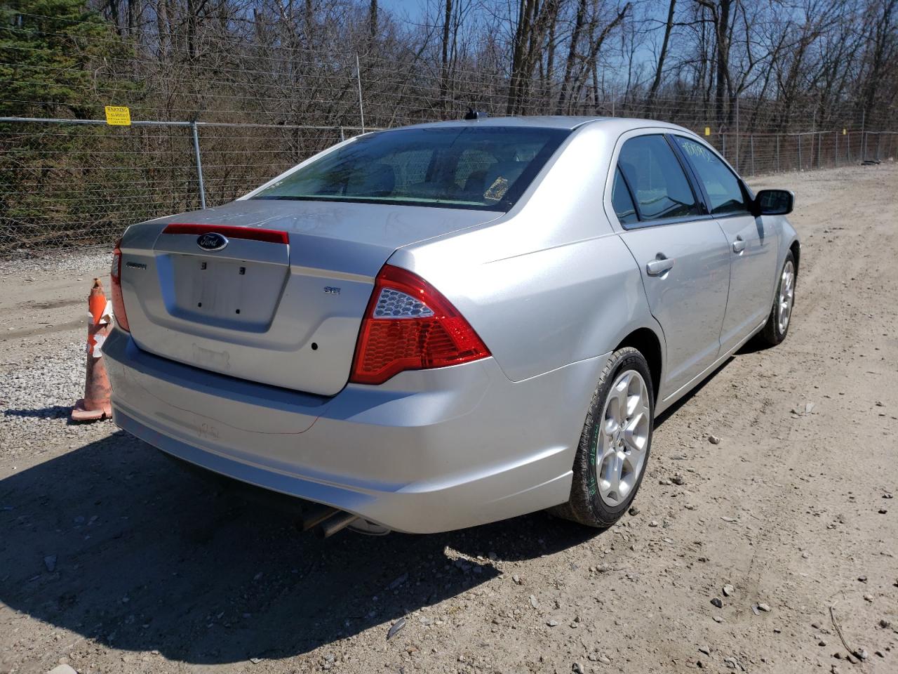 Photo 4 from auction – 2011 FORD FUSION SE with VIN 3FAHP0HA0BR260810
