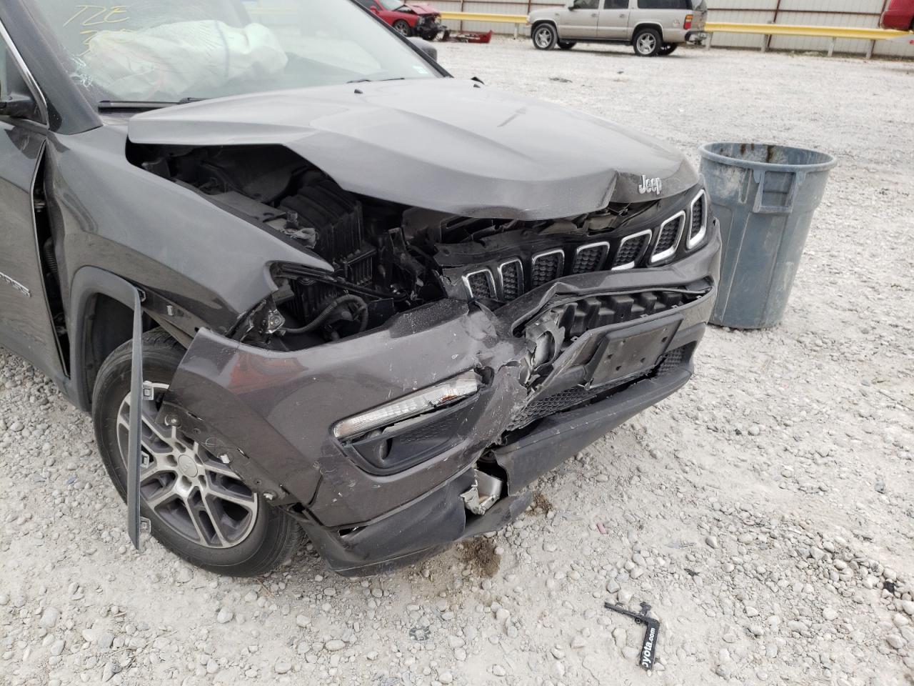 Photo 9 from auction – 2018 JEEP COMPASS LA with VIN 3C4NJCBB5JT137412