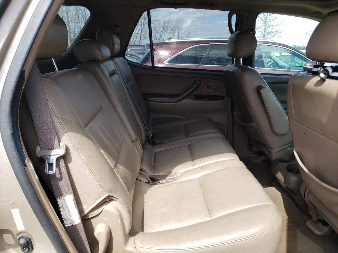 Photo 6 from auction – 2002 TOYOTA SEQOUIA with VIN 5TDBT44A72S095523