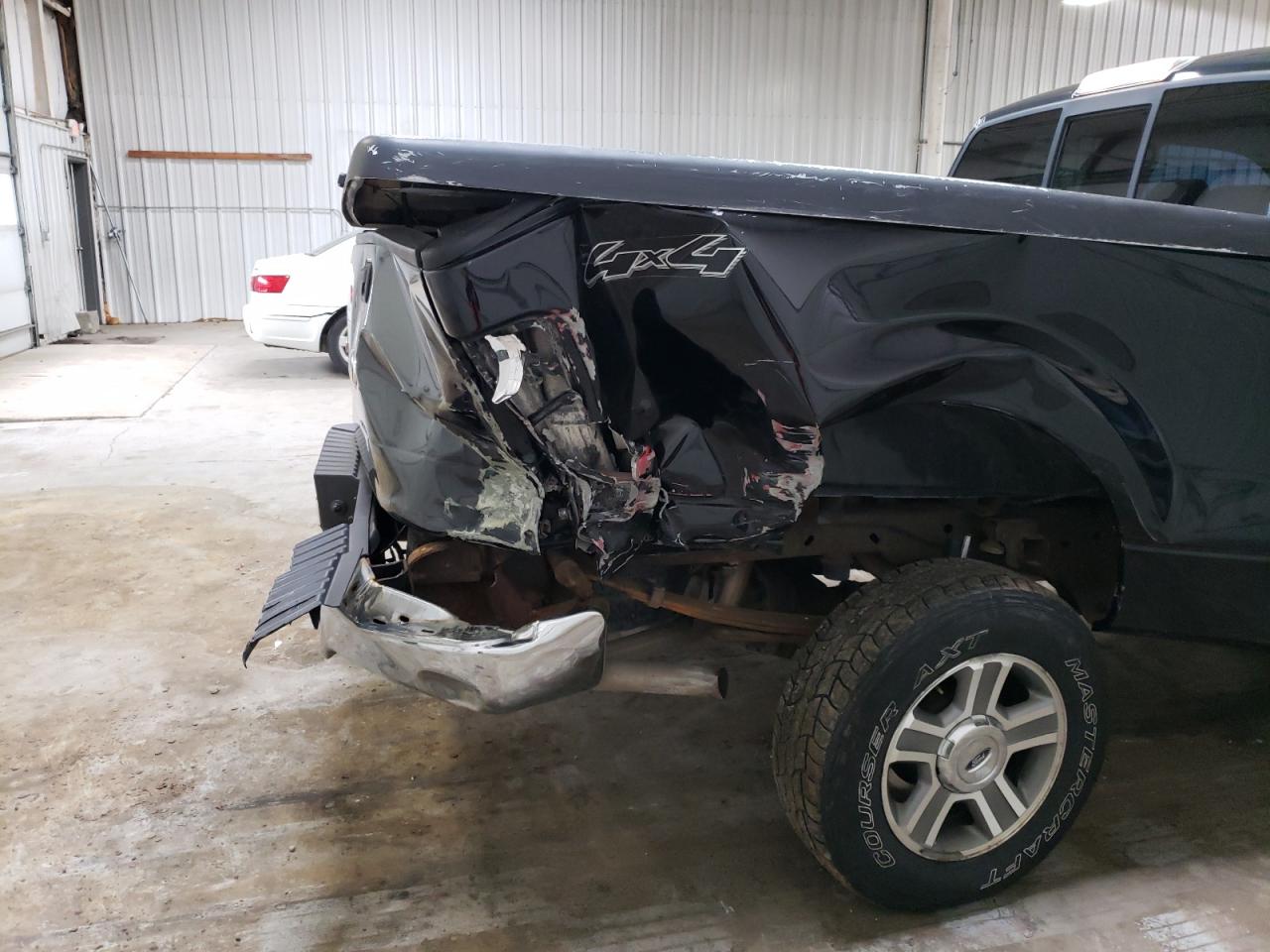 Photo 9 from auction – 2006 FORD F150 with VIN 1FTPX14516FA91338