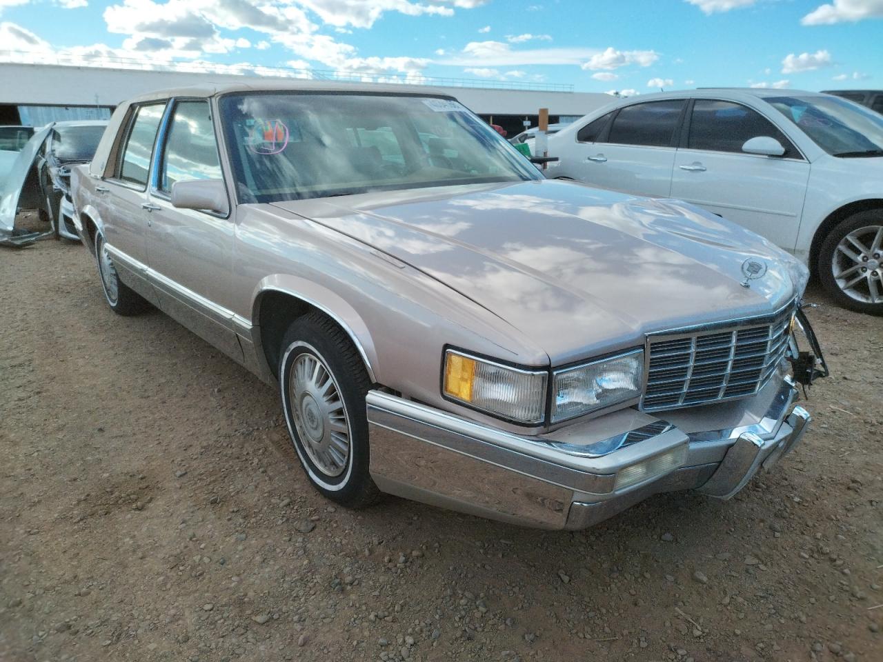 CADILLAC DEVILLE 1991 with VIN 1G6CD53B1M4293064 - Photo from auction
