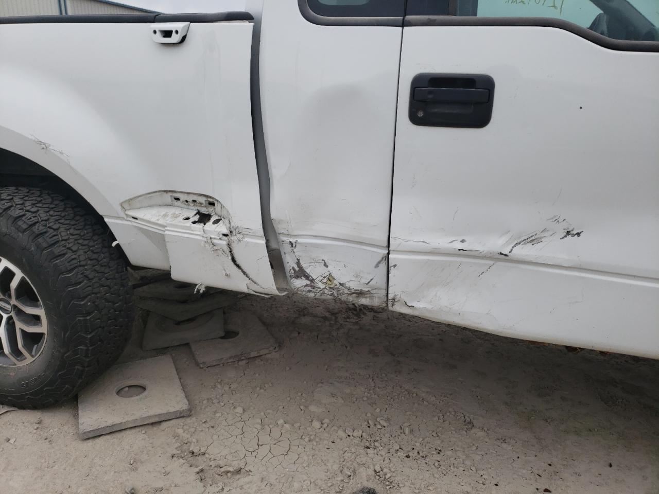 Photo 9 from auction – 2005 FORD F150 with VIN 1FTRF04515KD02162