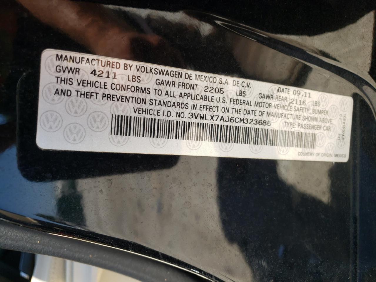 Photo 10 from auction – 2012 VOLKSWAGEN JETTA SEL with VIN 3VWLX7AJ6CM323685