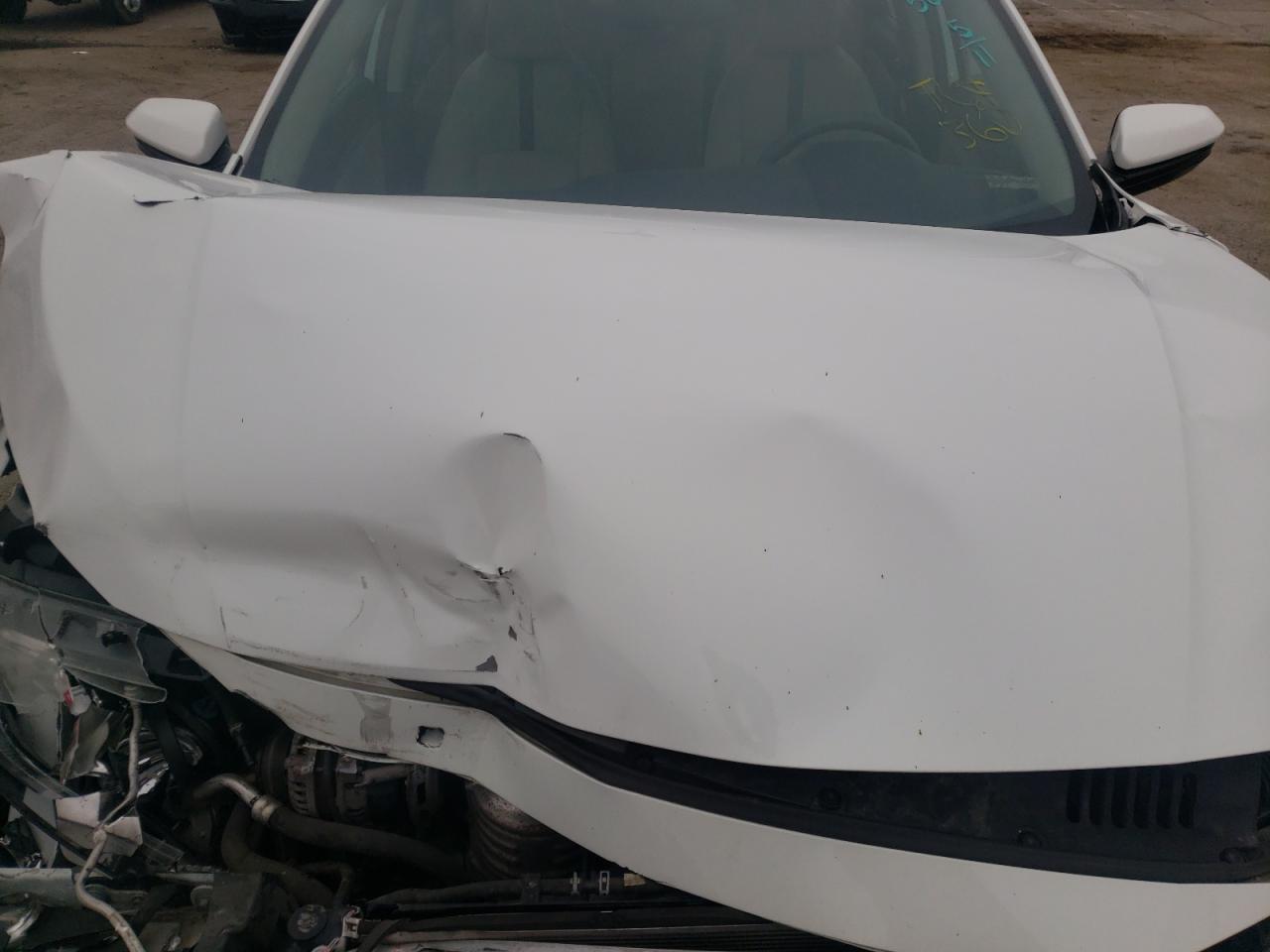Photo 7 from auction – 2016 HONDA CIVIC LX with VIN 19XFC2F57GE025883