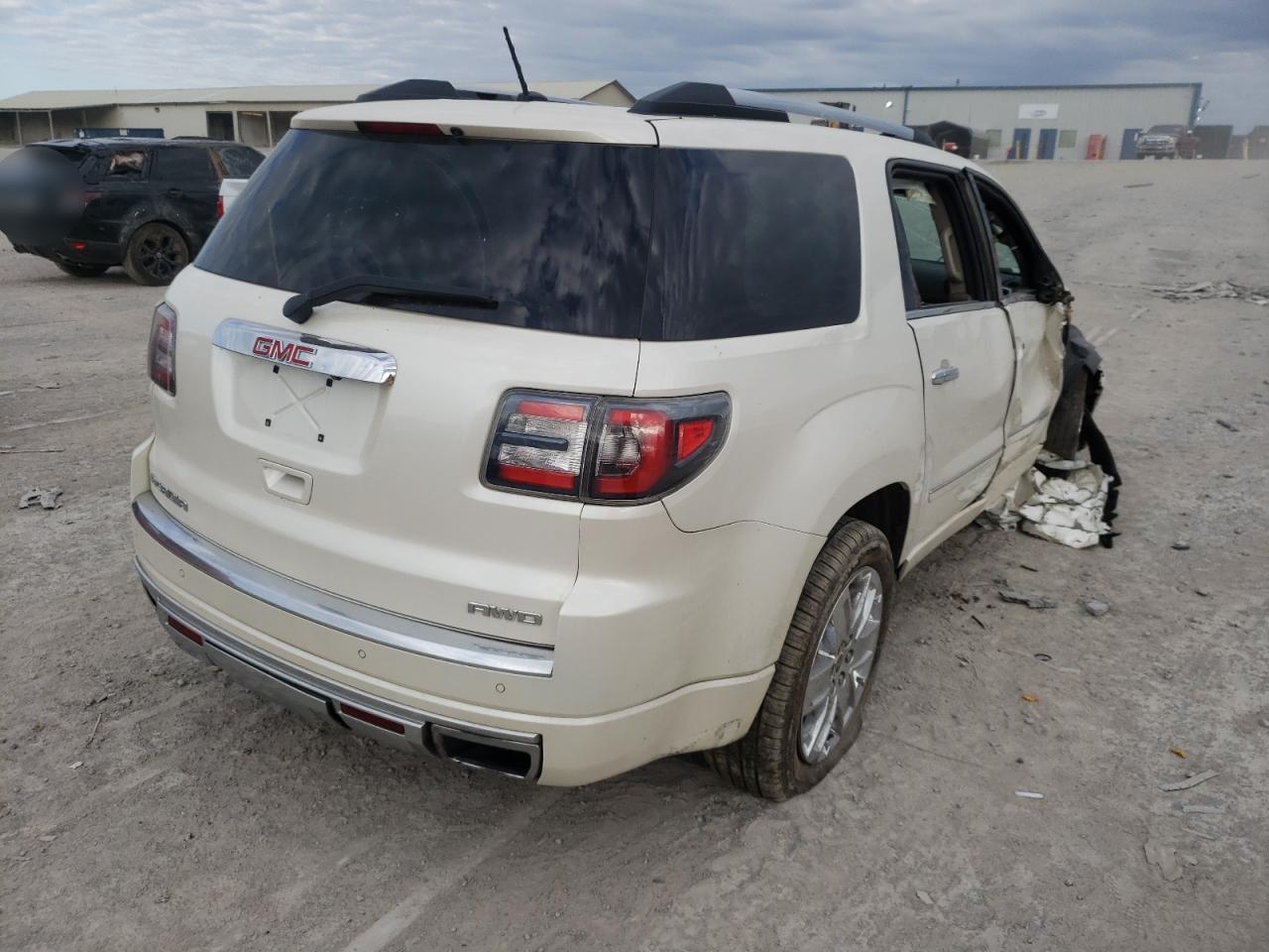 Photo 4 from auction – 2014 GMC ACADIA DEN with VIN 1GKKVTKD0EJ245592