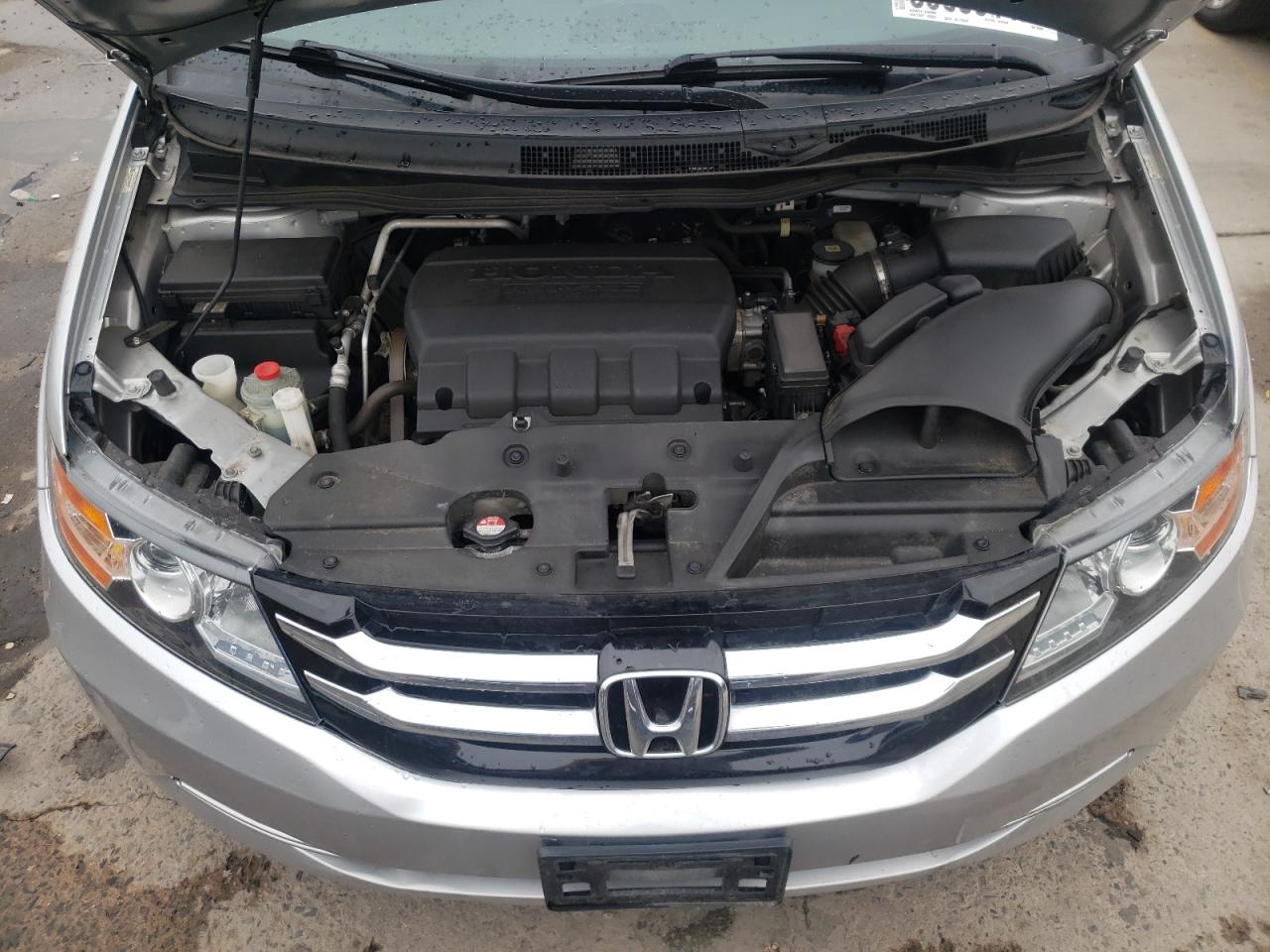 Photo 7 from auction – 2014 HONDA ODYSSEY LX with VIN 5FNRL5H27EB045981
