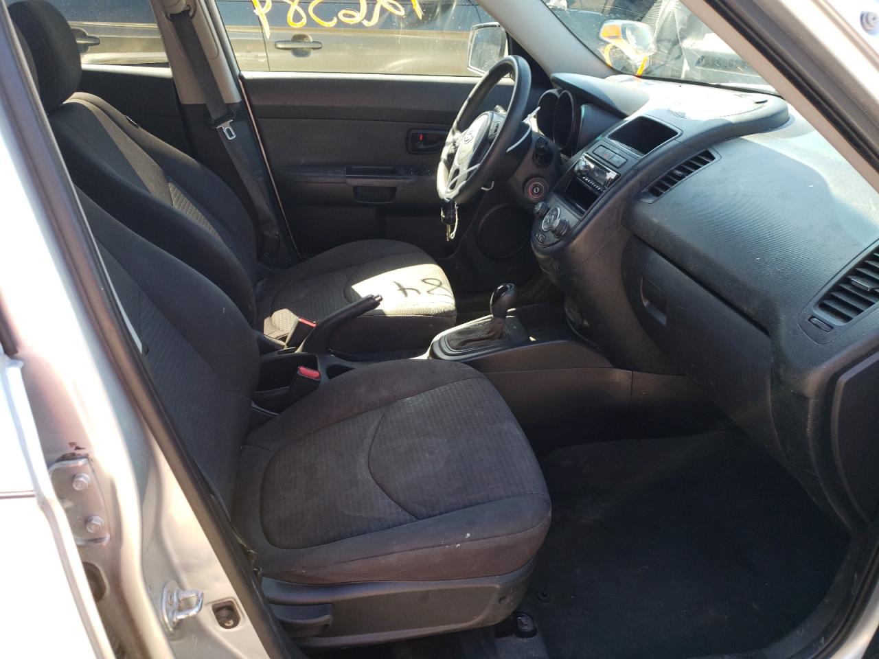 Photo 5 from auction – 2012 KIA SOUL with VIN KNDJT2A57C7397381