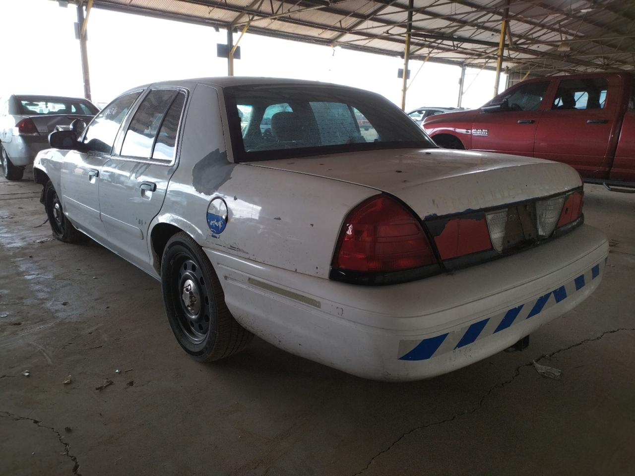 Photo 3 from auction – 2008 FORD CROWN VICT with VIN 2FAHP71V98X145591