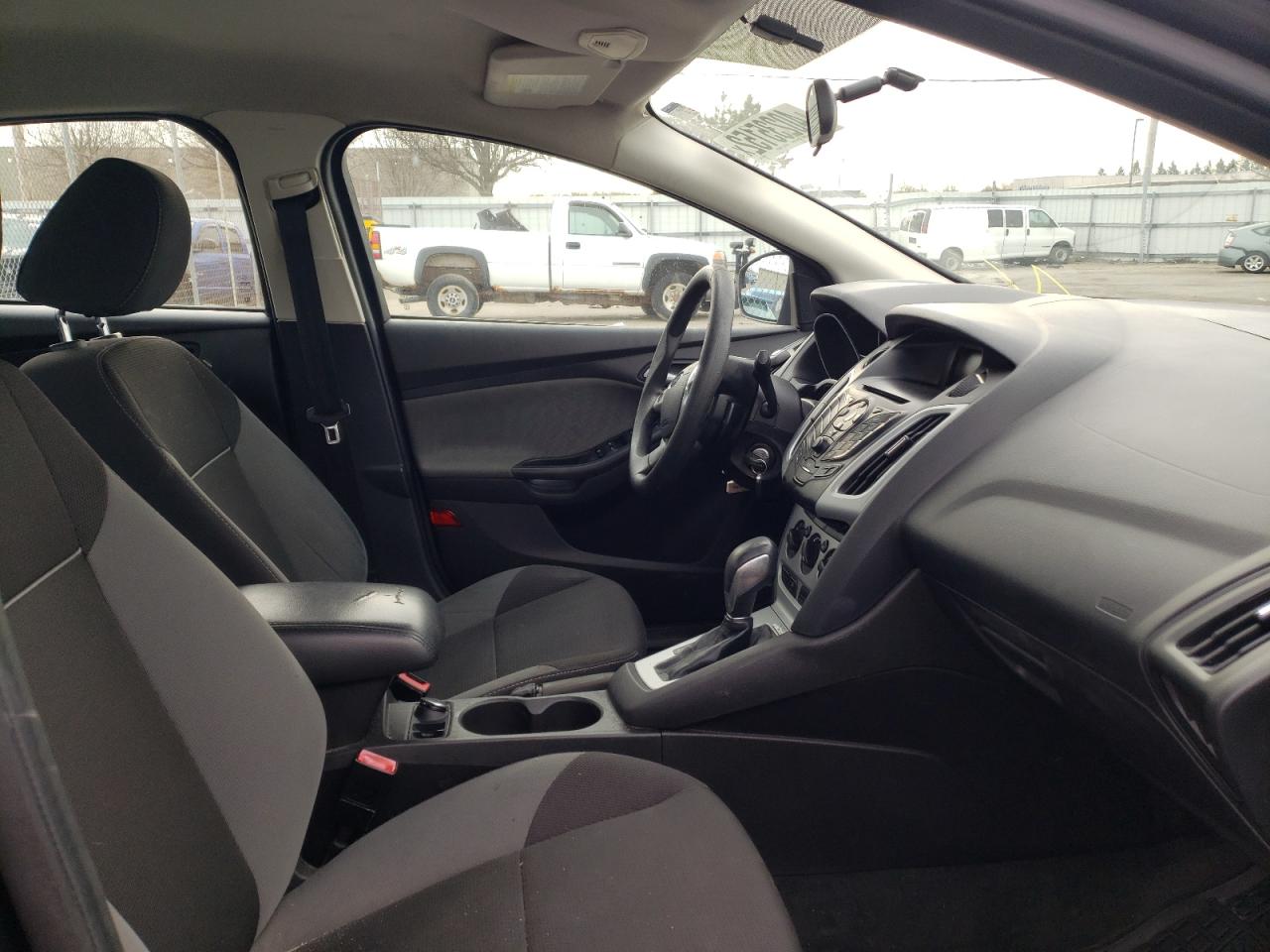 Photo 5 from auction – 2013 FORD FOCUS SE with VIN 1FADP3F29DL176143