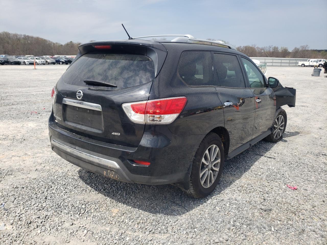 Photo 4 from auction – 2015 NISSAN PATHFINDER with VIN 5N1AR2MM4FC684430