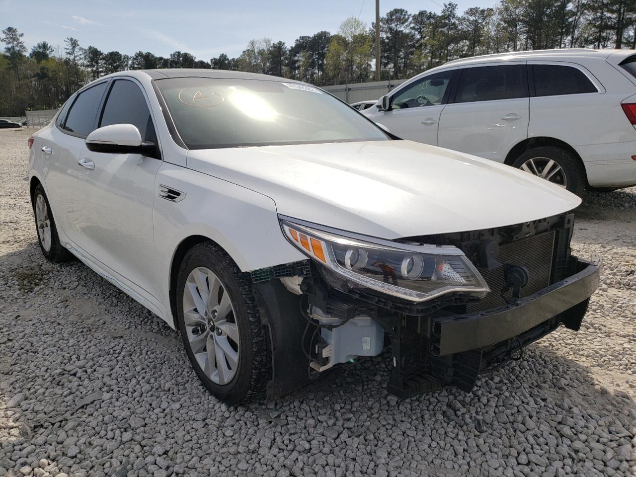 KIA OPTIMA EX 2016 with VIN 5XXGU4L33GG090429 - Photo from auction