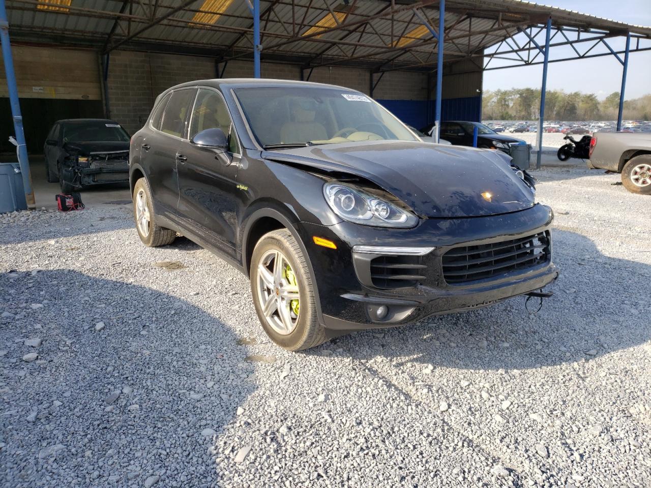 PORSCHE CAYENNE SE 2016 with VIN WP1AE2A21GLA17415 - Photo from auction