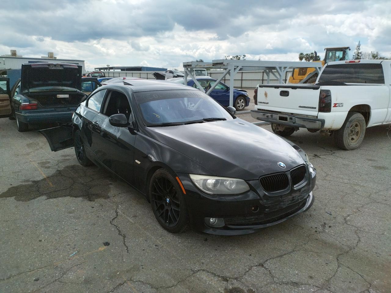 BMW 328 I 2011 with VIN WBAKE3C5XBE558024 - Photo from auction