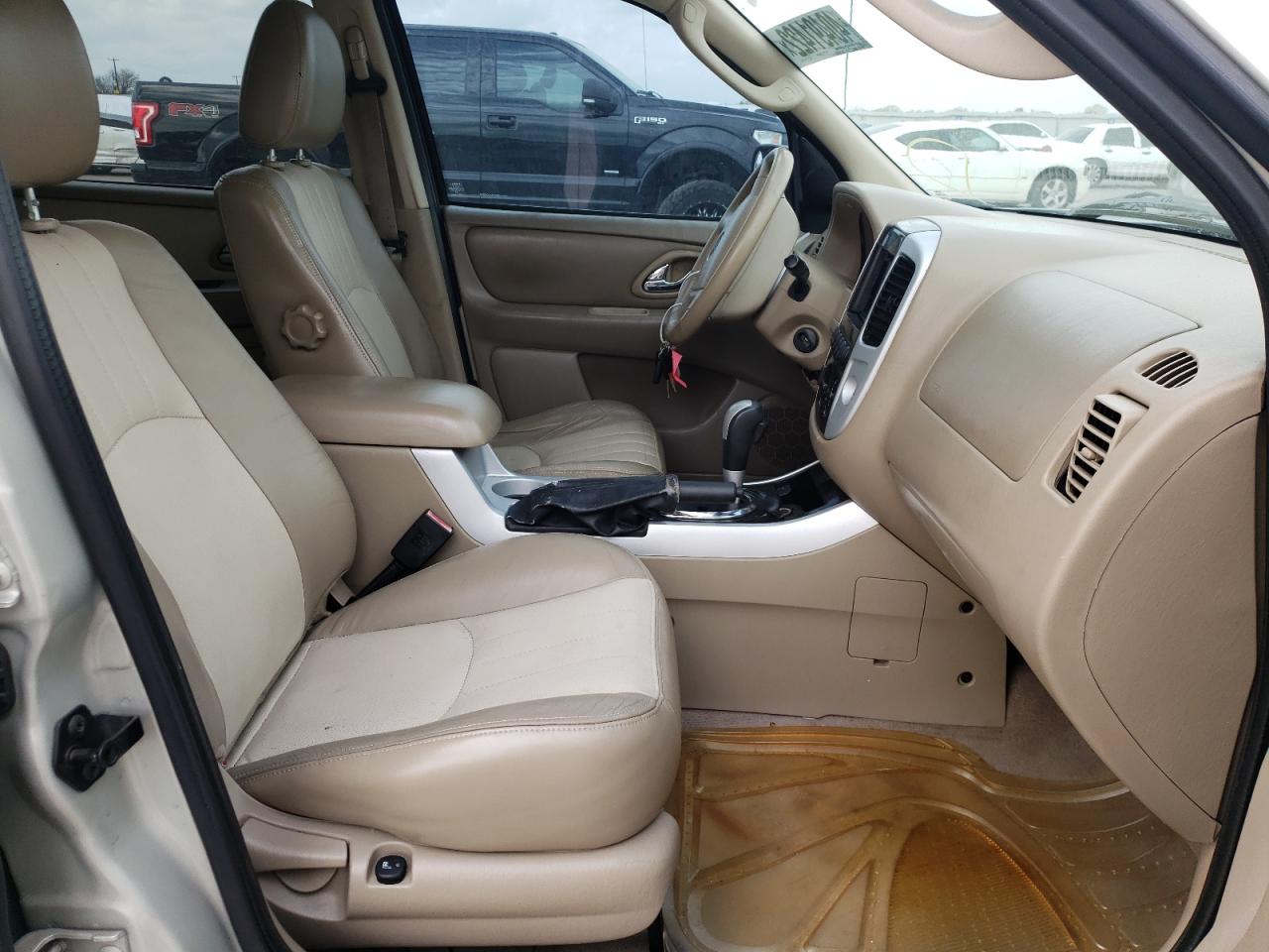 Photo 5 from auction – 2005 MERCURY MARINER with VIN 4M2YU56195DJ26078