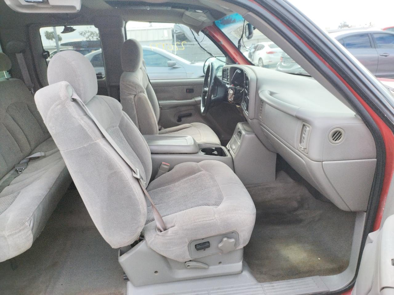 Zdjęcie 5 z aukcji – 2000 CHEVROLET SILVERADO z VIN 1GCEK19T4YE377612