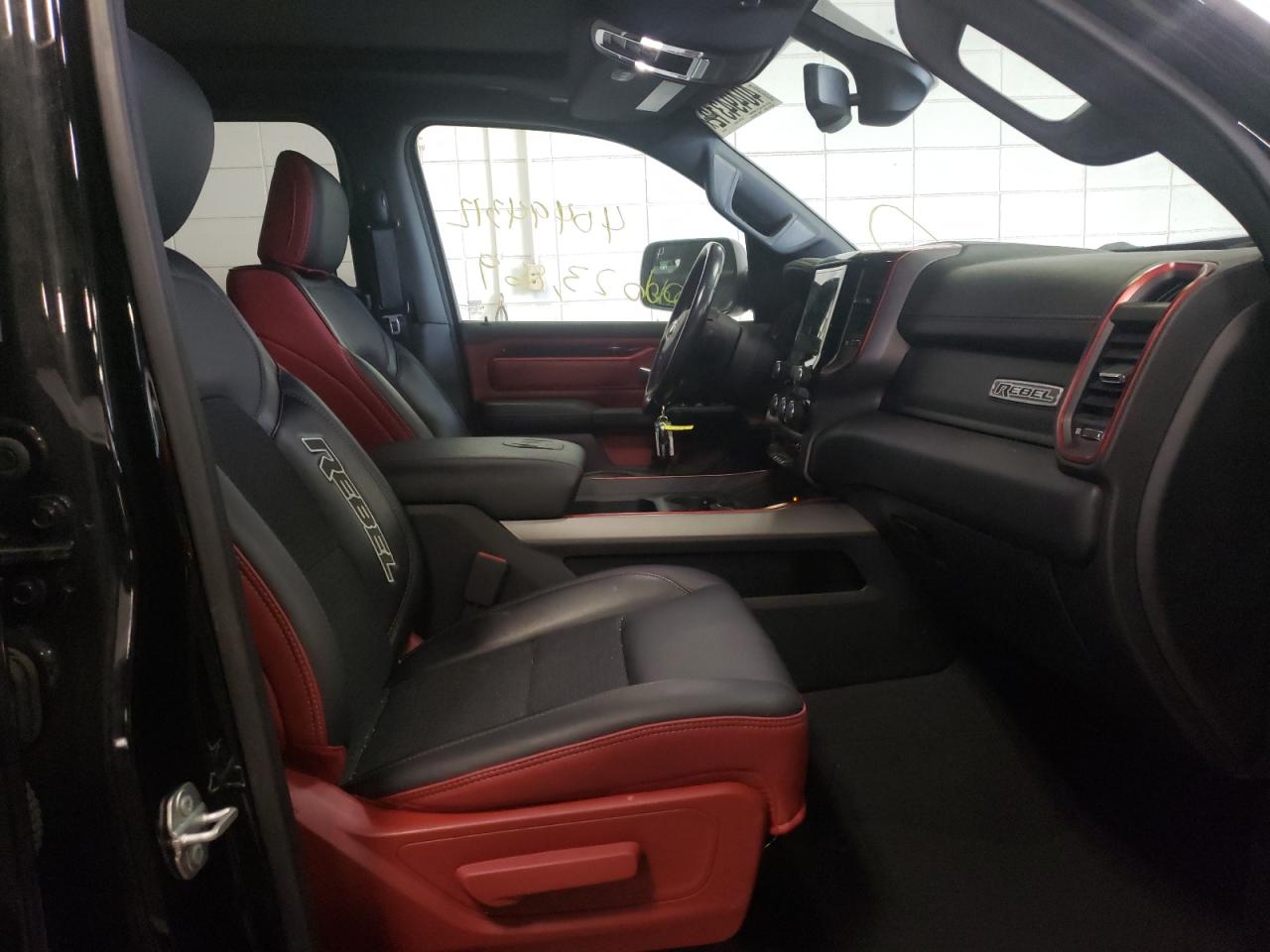 Photo 5 from auction – 2019 RAM 1500 REBEL with VIN 1C6SRFLT5KN689117