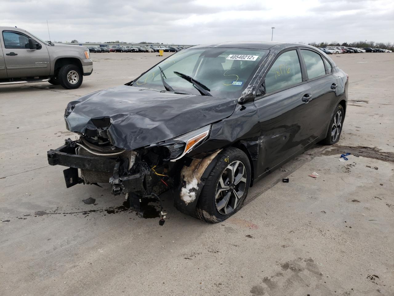 Photo 2 from auction – 2019 KIA FORTE FE with VIN 3KPF24AD3KE092633
