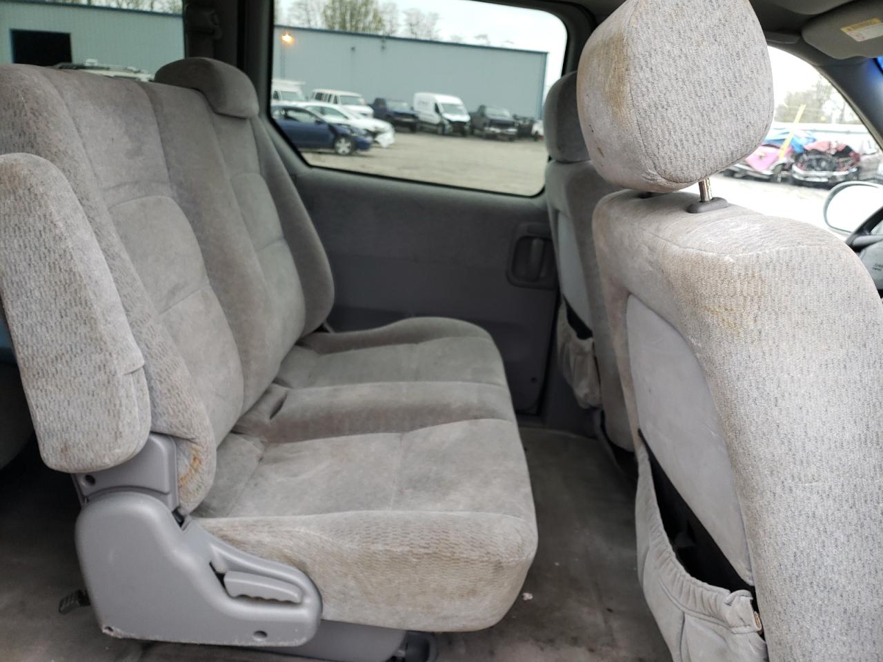 Photo 6 from auction – 2004 KIA SEDONA EX with VIN KNDUP131846529268