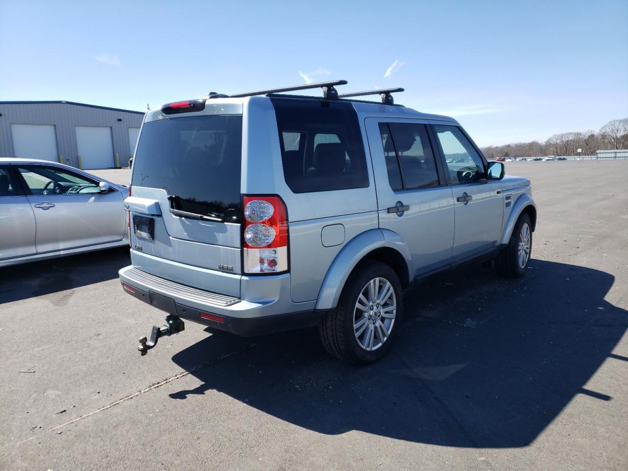 Photo 4 from auction – 2011 LAND ROVER LR4 HSE LU with VIN SALAK2D45BA596090