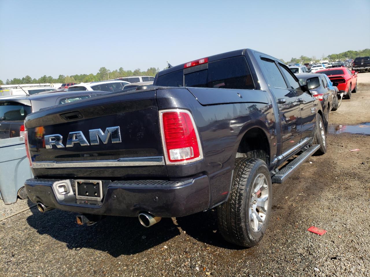Photo 4 from auction – 2017 RAM 1500 LONGH with VIN 1C6RR6PT2HS642887