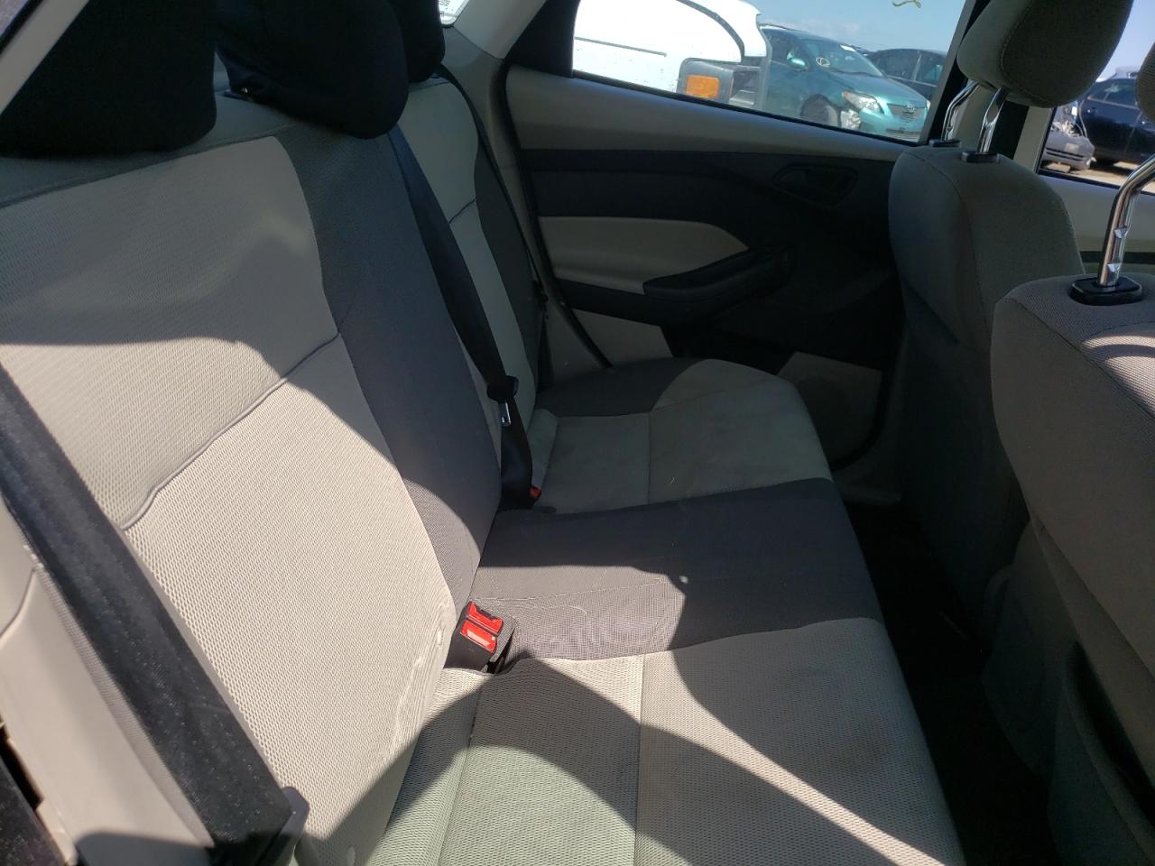 Photo 6 from auction – 2012 FORD FOCUS with VIN 1FAHP3F28CL379203