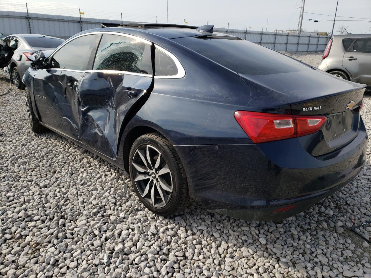 Photo 3 from auction – 2017 CHEVROLET MALIBU LT with VIN 1G1ZE5ST2HF286061