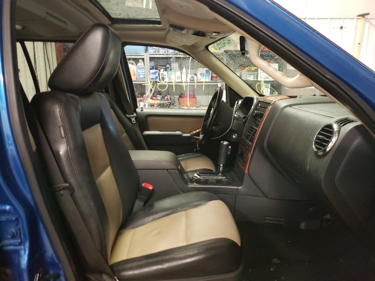 Photo 5 from auction – 2010 FORD EXPLORER E with VIN 1FMEU7EE1AUA43596