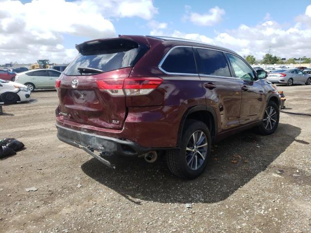 Photo 4 from auction – 2018 TOYOTA HIGHLANDER with VIN 5TDKZRFHXJS253762